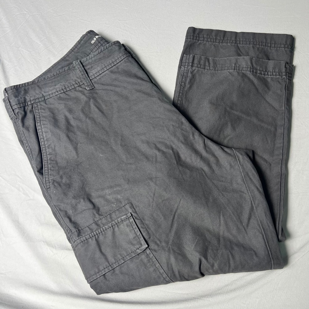 Old Navy Mens Clean Cargo Pants Panther Gray Straight Leg Cotton 40x30 726125-00